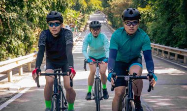 12 Benefits of Cycling, Plus Safety Tips
