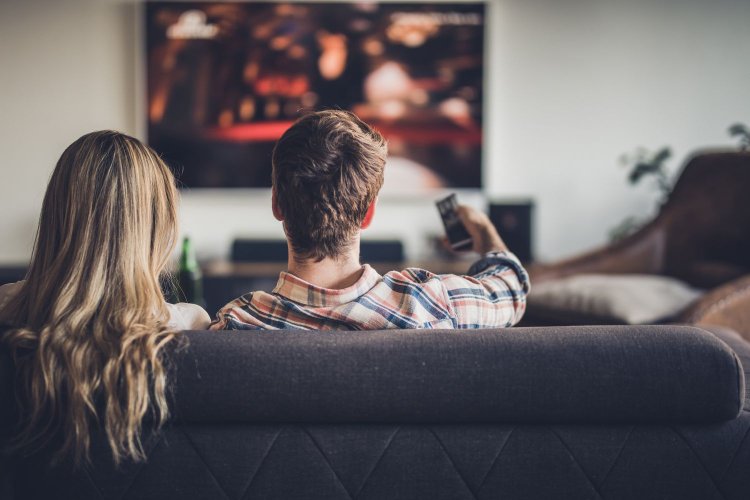 Top 7 Ways to Binge-Watch TV Without Harming Your Health