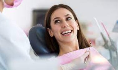 What Happens During a Teeth Cleaning?