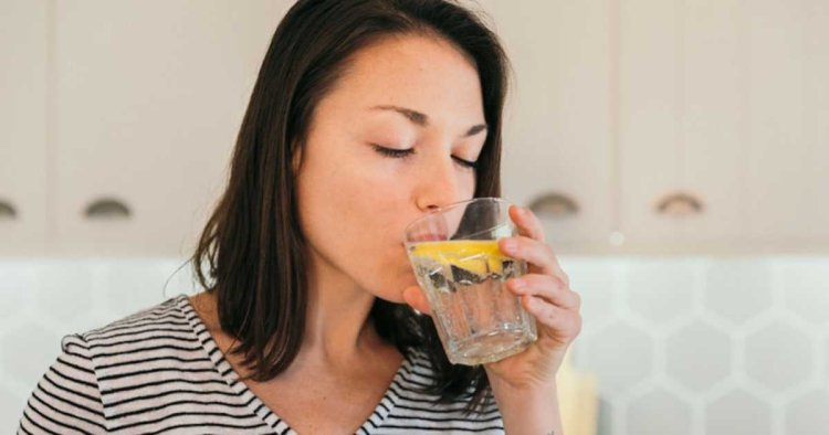 5 benefits of lemon water