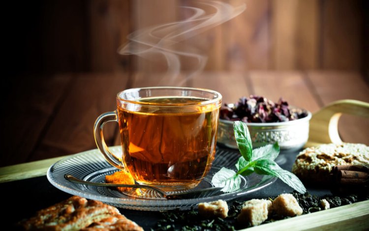 Are There Health Benefits to Drinking Tea?