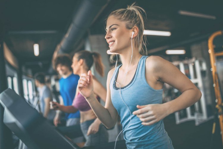 6 Benefits of Listening To Music While Working Out