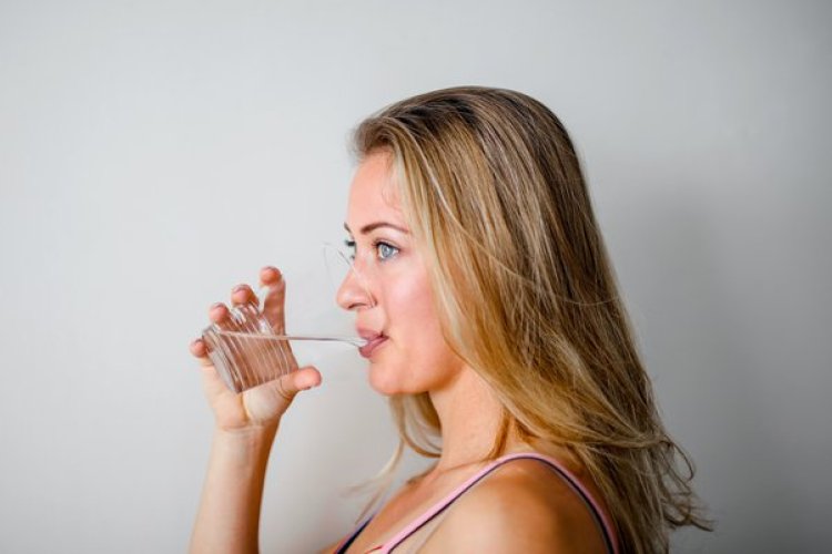 Top 8 Signs That You’re Drinking Contaminated Water