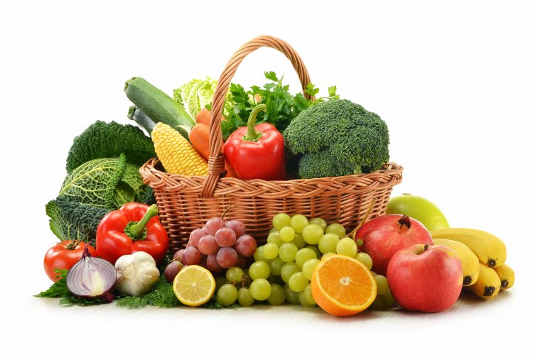 What are the benefits of vegetables in a healthy eating pattern?