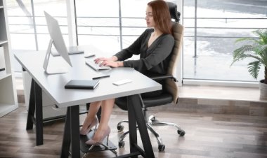 Best way to sit in a working chair