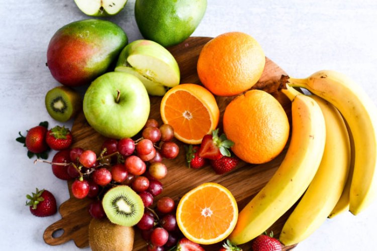 The 12 Healthiest Fruits, According to Experts